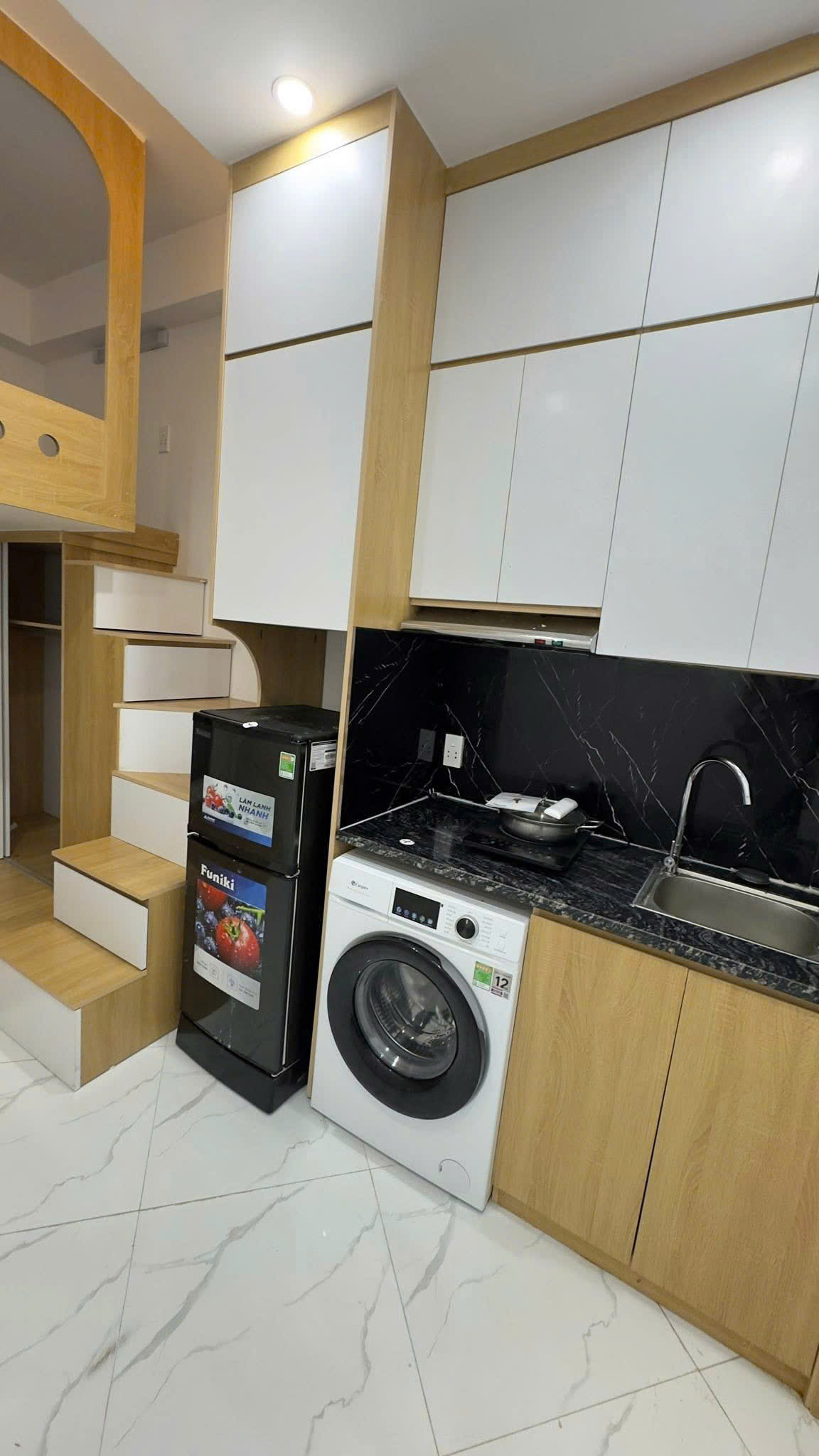  CCMN CẦU GIẤY THANG MÁY - PPCC ĐẦY ĐỦ - 28 PHÒNG - 97m2 7 tầng mt 3m Giá 26 tỷ 