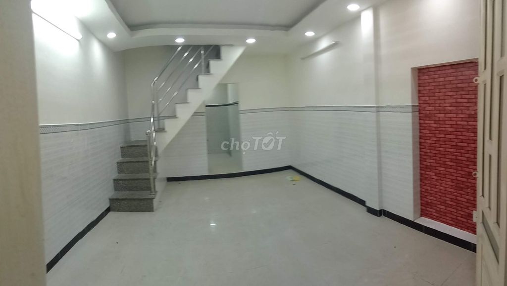  CẦN BÁN GẤP NHÀ ĐƯỜNG LƯƠNG VĂN CAN, QUẬN 8 - NỞ HẬU. 