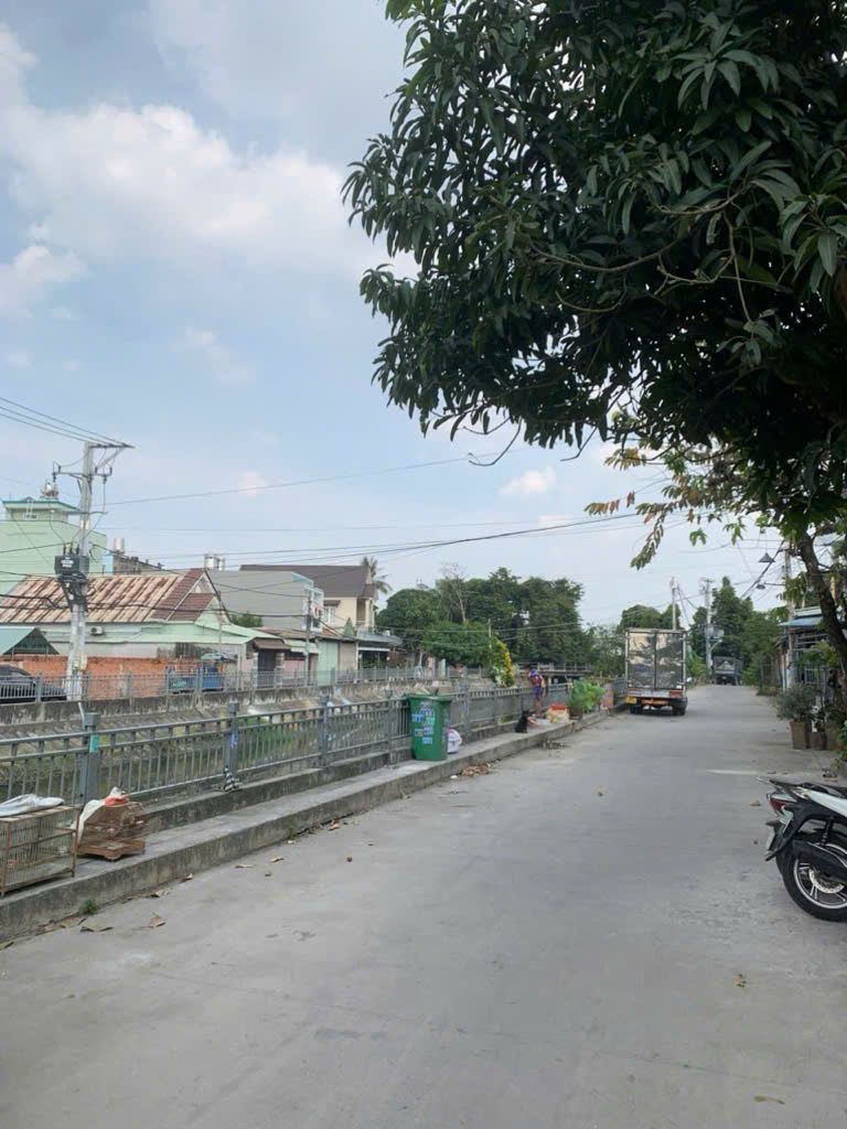  Bán gấp đất thổ cư Hà Huy Giáp, Thạnh Lộc, Quận 12: 120m2, sổ hồng riêng, giá chỉ nhỉnh 5tỷ - vị trí đẹp, đầu tư sinh lời ngay! lh 0918377255 