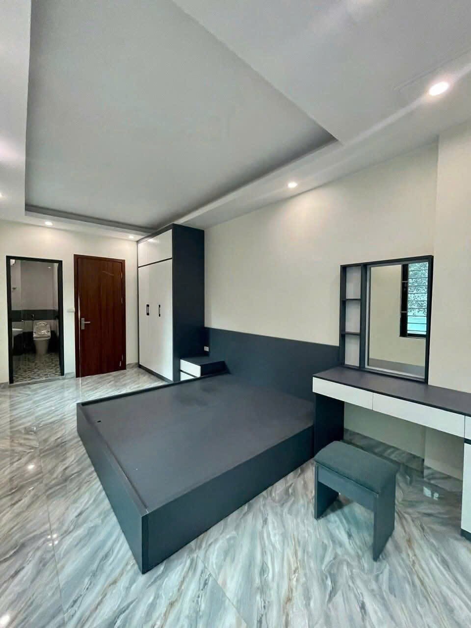  NHÀ ĐẸP - GIÁ TỐT - CẦN BÁN NHANH 2 CĂN NHÀ VỊ TRÍ ĐẸP tại phường Kiến Hưng, quận Hà Đông, TP Hà Nội 