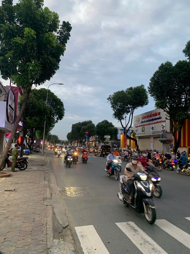  ????Bán nhà 2 MẶT TIỀN ĐƯỜNG QUANG TRUNG 54M2 , NỞ HẬU TÀI LỘC, dòng tiền ổn -Phường 10 -Gò Vấp chỉ 9.8????TL 