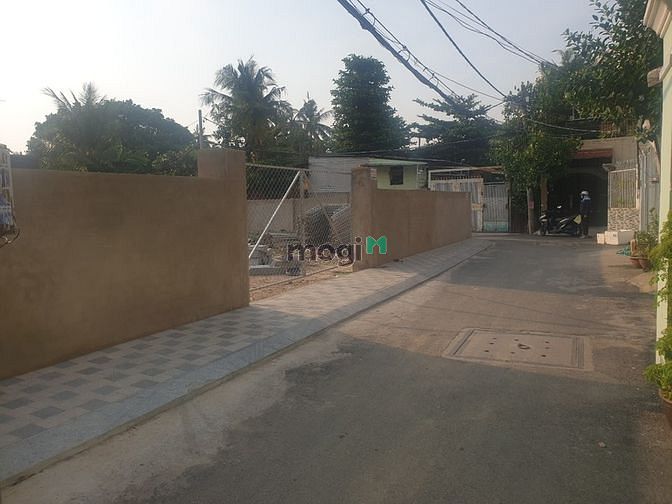  góc 2 Mặt tiền trục đường trần văn sắc  dg 44 củ , P. Thảo Điền, TP. Thủ Đức, dt 500m2 - 140tr/m2 