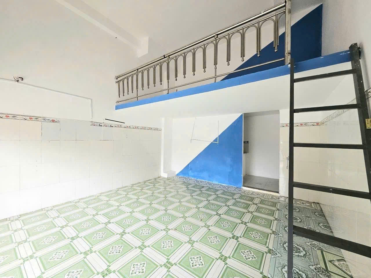  SANG MẶT BẰNG hoặc CHO THUÊ LẠI 