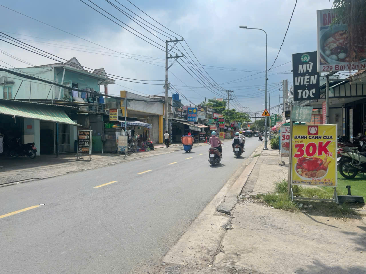  Bán nhà mặt tiền 10x36m giá 26,8 tỷ Đường Nguyễn Ảnh Thủ 