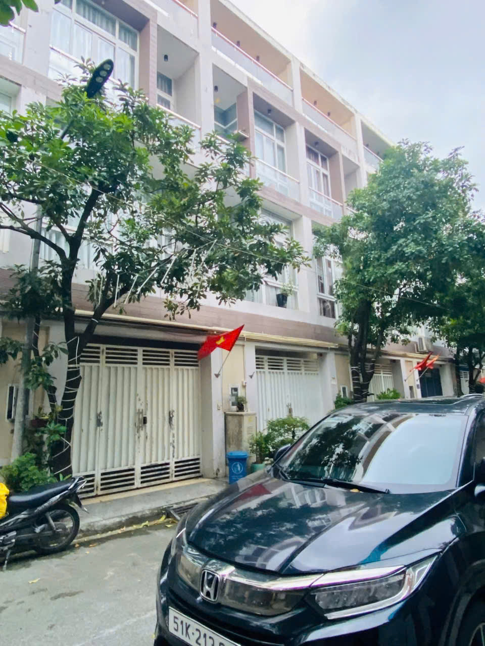  NHÀ PHỐ 4 LẦU VIP KDC ĐIỀN THUẬN – ĐƯỜNG 8M THẠNH XUÂN 23, Q.12 