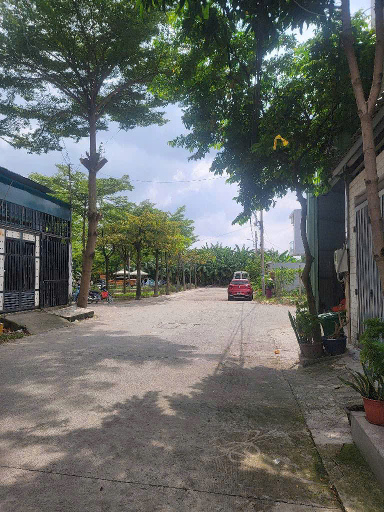  Bán gấp đất thổ cư Hà Huy Giáp, Thạnh Lộc, Quận 12: 150m2, sổ hồng riêng, giá chỉ 45TR/M2 - vị trí đẹp, đầu tư sinh lời ngay! lh 0918377255 