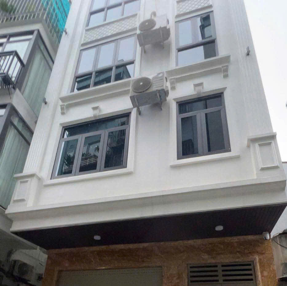  25 TỶ – MẶT PHỐ TRUNG TÂM ĐỐNG ĐA GẦN PHỐ LÊ DUẨN – 7 TẦNG THANG MÁY – NHÀ MỚI – KINH DOANH SẦM UẤT – DOANH THU 600TR/NĂM 