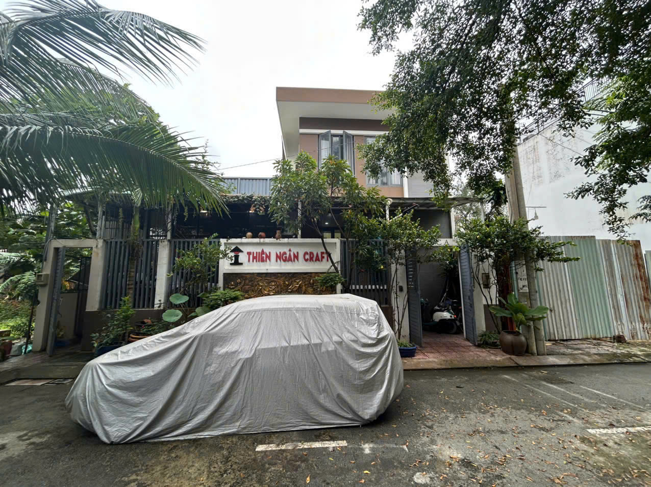  CẦN BÁN NHÀ SÂN VƯỜN MINI SIÊU RỘNG - CÓ THU NHẬP SẴN - PHƯỜNG PHÚ HỮU- Q9 - HỒ CHÍ MINH 