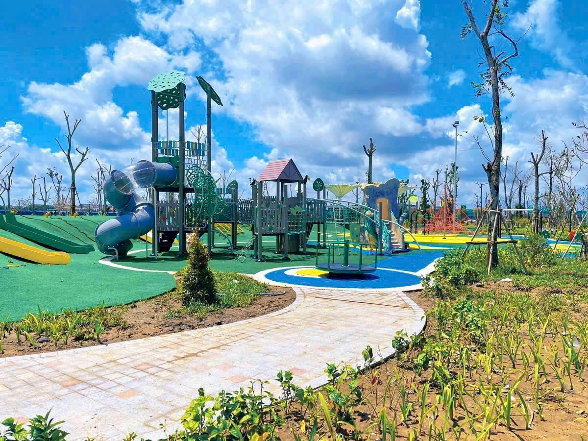  MỞ BÁN PHÂN KHU ĐẸP NHẤT VINHOMES GREEN CITY – THANH KHOẢN CAO, ƯU ĐÃI KHỦNG TẶNG XE VF3 & GÓI VOUCHER -  ĐỨC HÒA, LONG AN 