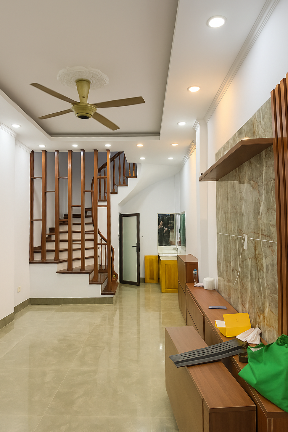  Bán nhà Giáp Bát, Hoàng Mai, lô góc, ô tô, 35m2, 8.35 tỷ(MTG) 