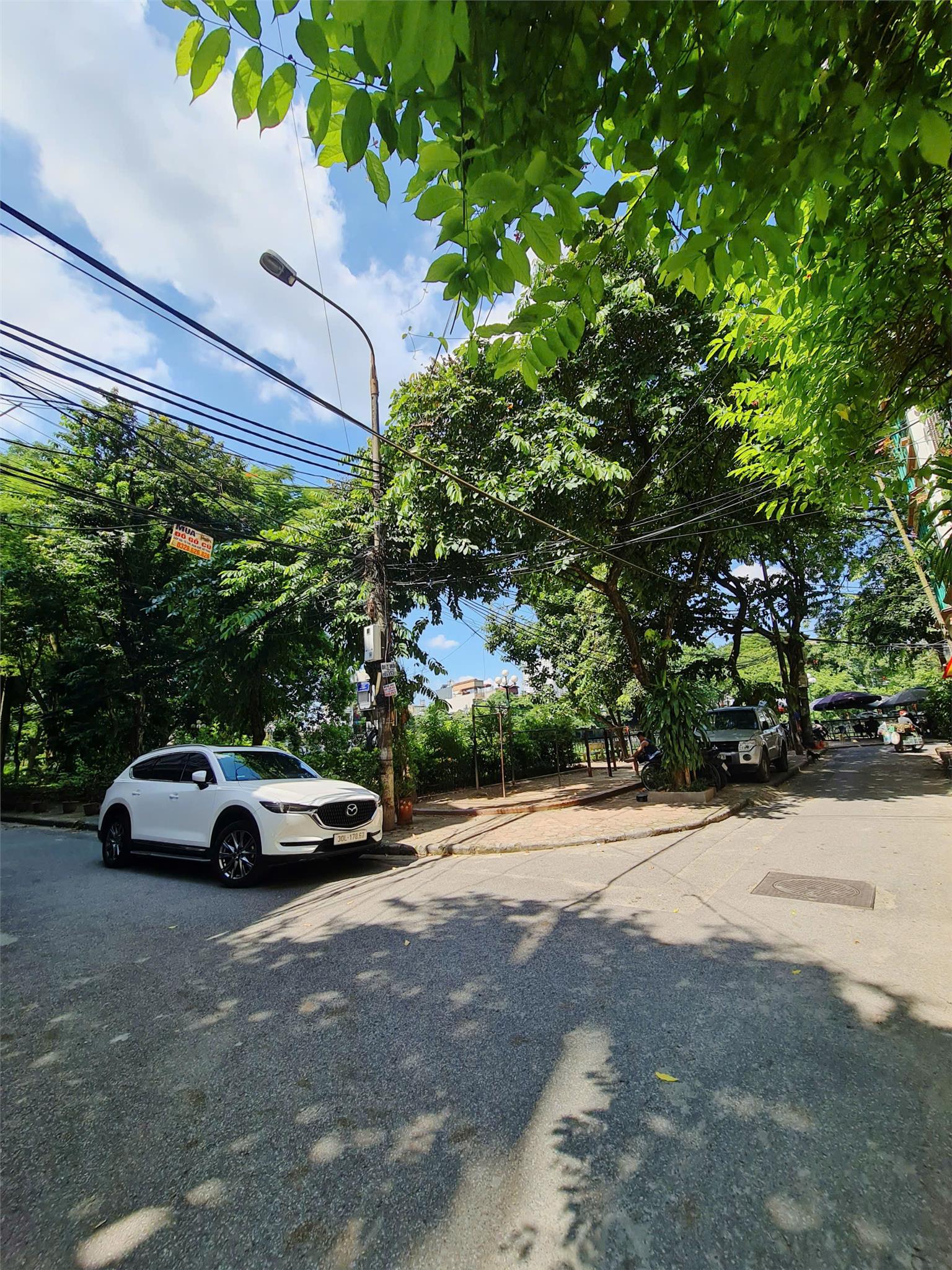  Bán nhà riêng Kim Đồng Hoàng Mai, giá 16.5 tỷ, dt 48m2, thang máy, siêu đẹp 