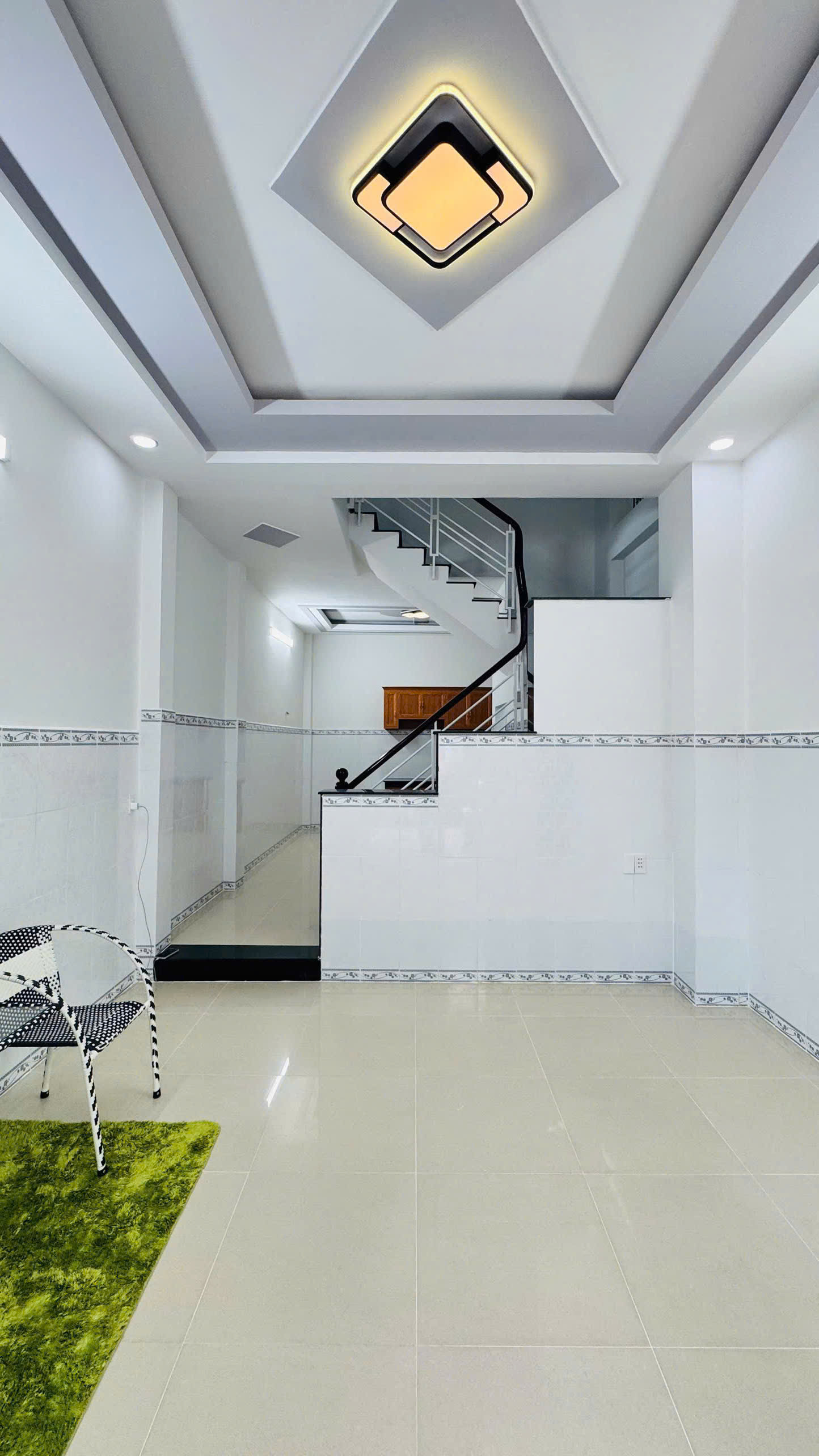  NHÀ ĐẸP KINH DOANH – HẺM 8M THÔNG – HUỲNH THIỆN LỘC -TÂN PHÚ – DT (4×10) – 2 TẦNG BTCT – GIÁ CHỈ 6.9 TỶ TL CHỦ! 