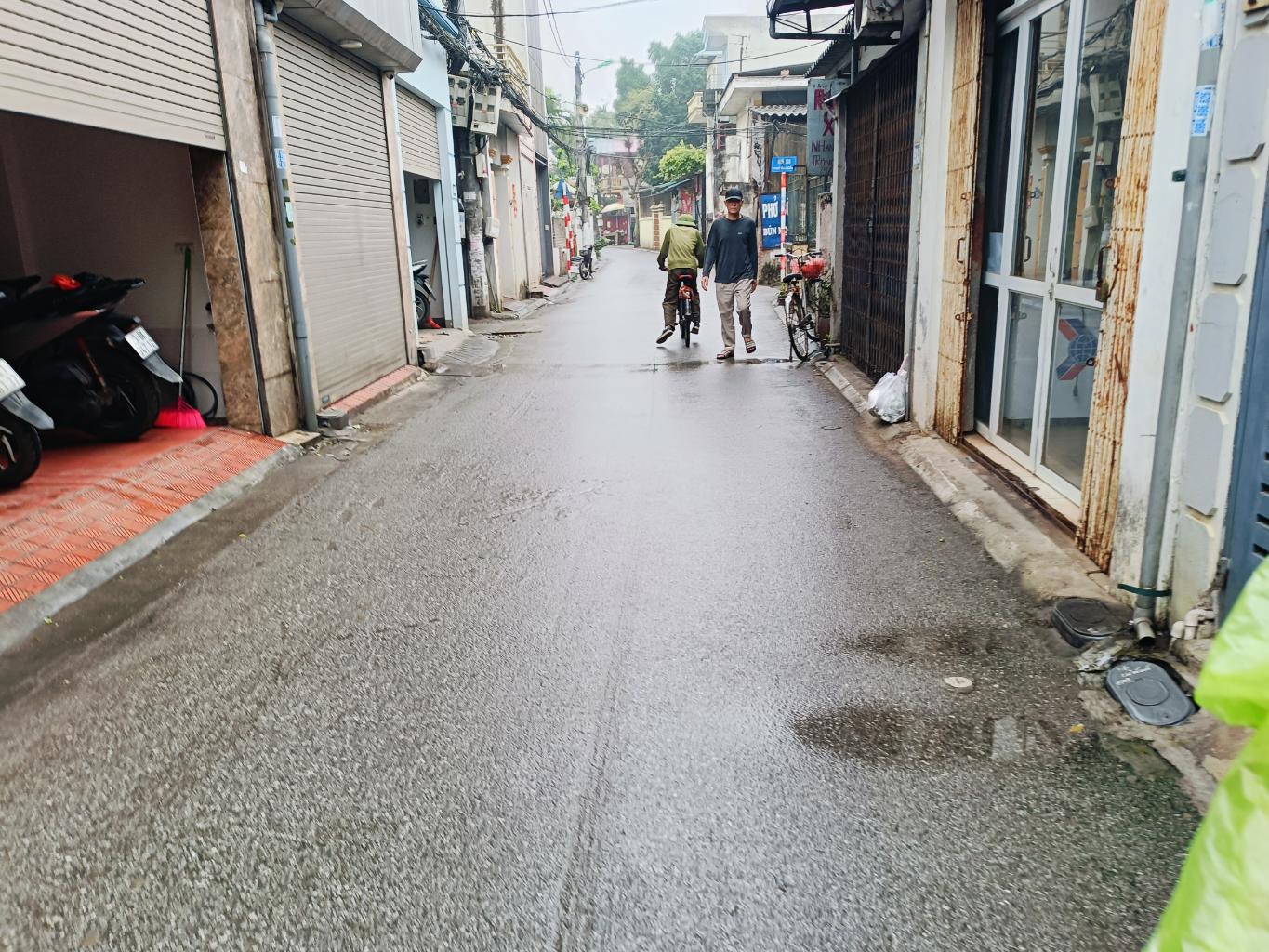  Siêu Hiếm ! Bán đất Ngọc Thuỵ, 100m x 6m nở hậu đẹp, oto tránh, kinh doanh chỉ nhỉnh 9 tỷ. LH 0936123469 