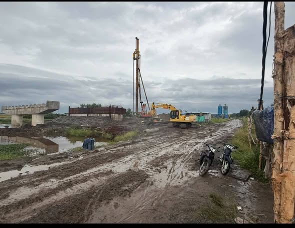  Bán đất mặt tiền 60x90m giá 3 triệu/m2 Đường Kênh 4, Gần Làng Đại Học 