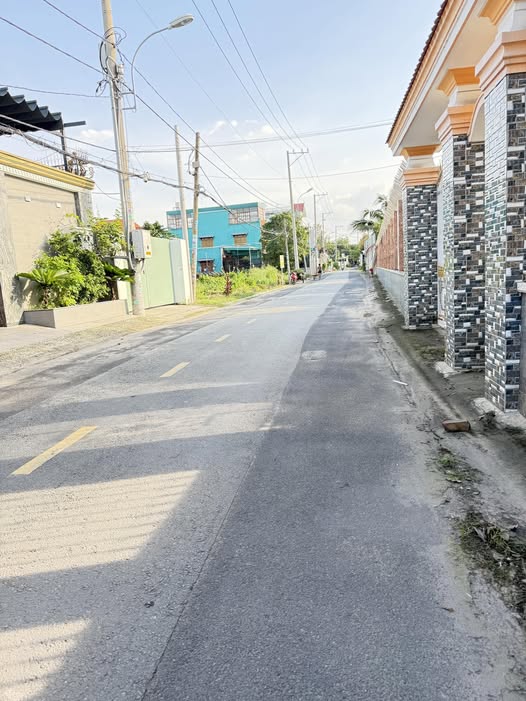  Bán nhà mặt tiền 12x52m giá 28 tỷ Đường Tân Xuân 