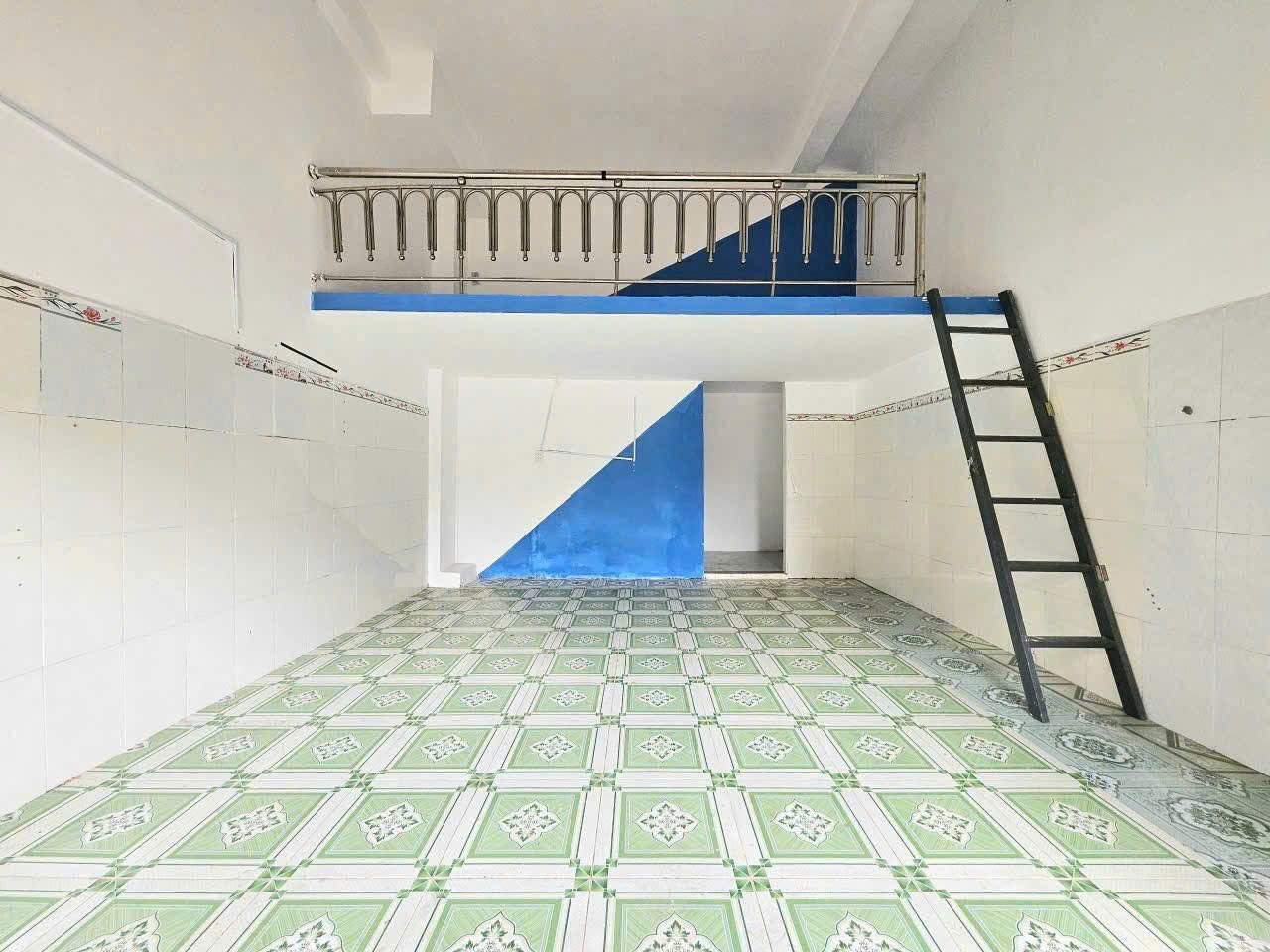  CHO THUÊ HOẶC SANG MẶT BẰNG KINH DOANH CÓ THỂ Ở LẠI TẠI CHỢ DĨ AN 2 