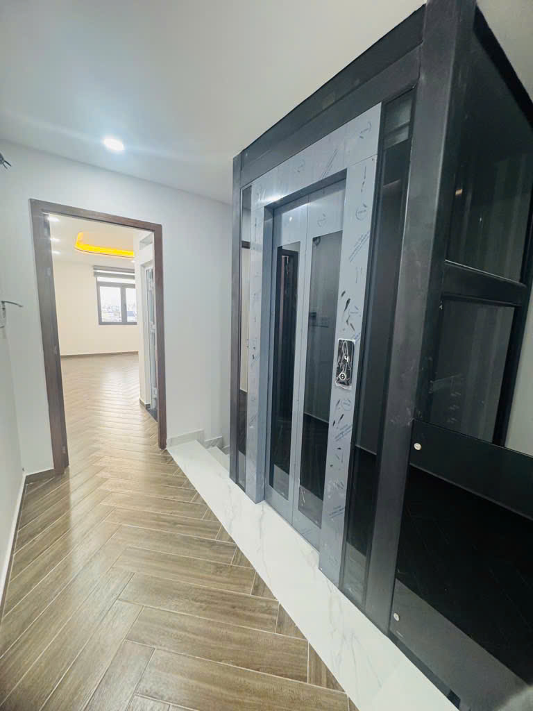  TÂN HOÀ ĐÔNG - GIÁP QUẬN 6, TÂN PHÚ - NHÀ ĐẸP 5 TẦNG - CÓ THANG MÁY - 86M2 - (4x21) - 7PN - 8WC KHÉP KÍN - TẶNG FULL NỘI THẤT - GIÁ 10.2 TỶ TL. 