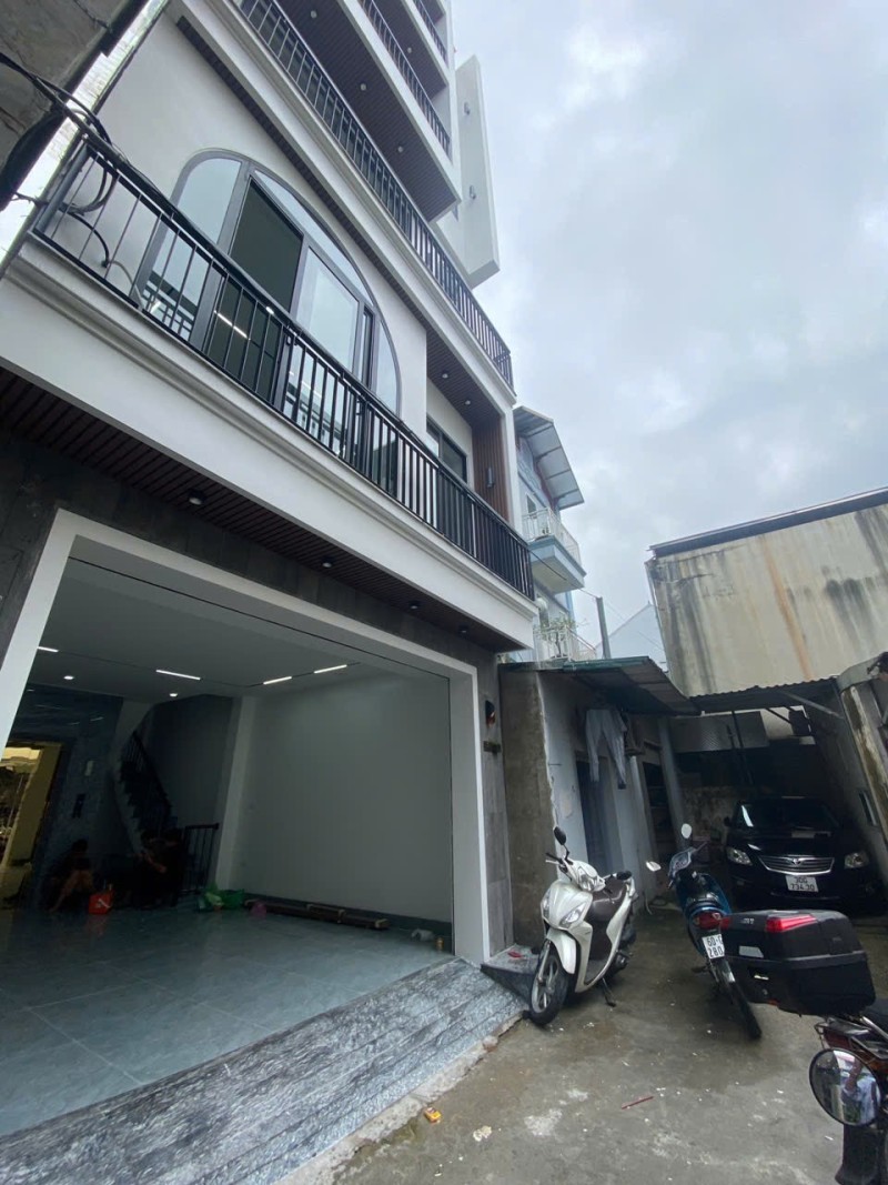  NHÀ 6 TẦNG MỚI ĐẸP – Ô TÔ VÀO NHÀ – NGUYỄN VĂN LINH, LONG BIÊN – 11.8 TỶ 