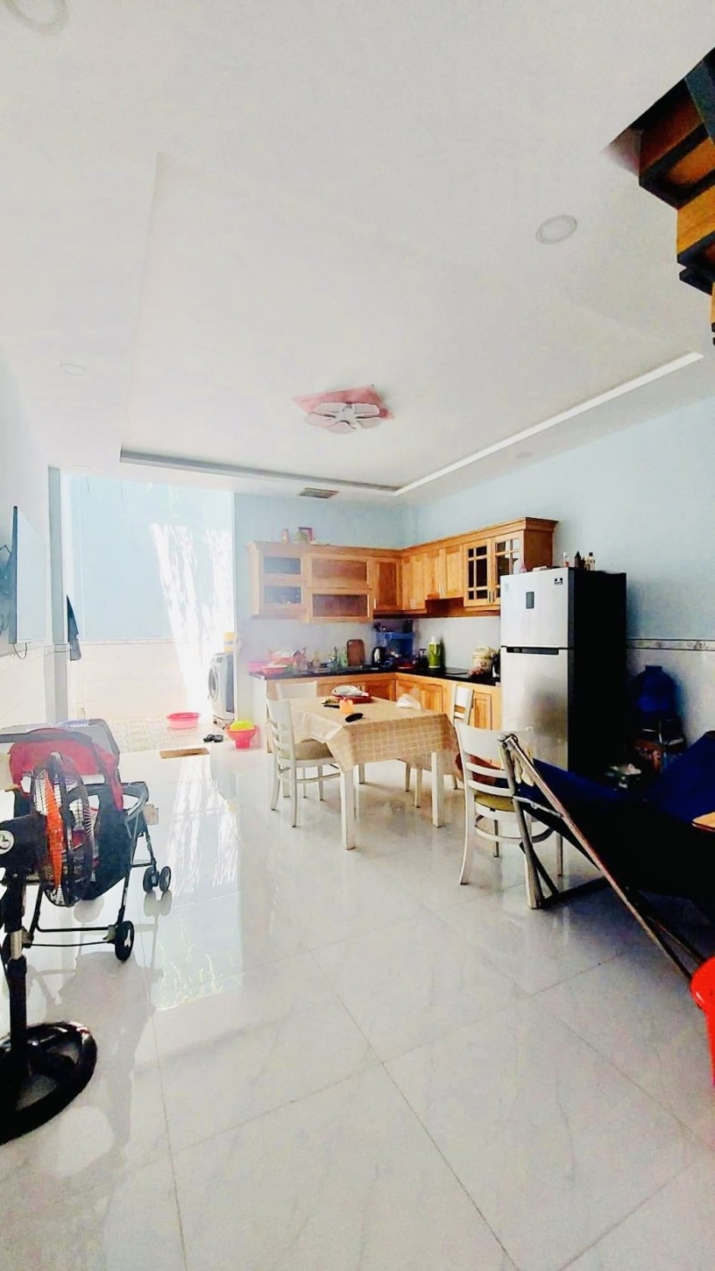  BÁN NHÀ TÂN BÌNH 80M2 2 TẦNG NGANG 4M SÁT MT GẤP BÁN CỘNG HÒA 5.5 TỶ. 