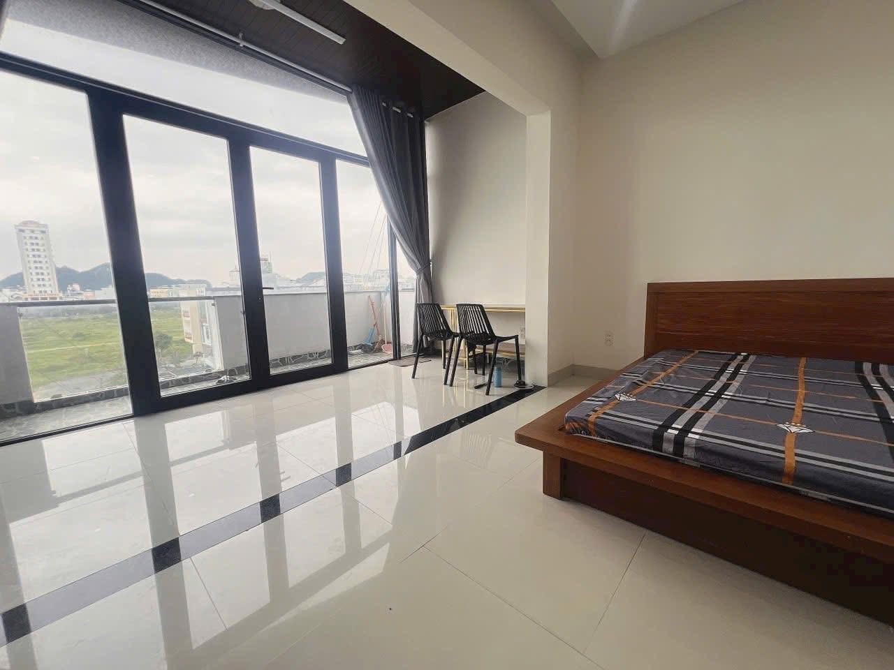  Cần bán căn hộ DV Hoàng Công Chất 100m2 dòng tiền 30 triệu tháng 