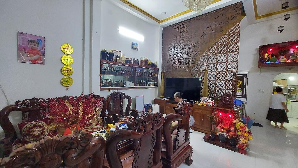  MẶT TIỀN PHẠM HÙNG – NGANG 6M – CÁCH NGÃ 4 NGUYỄN VĂN LINH 168M – KINH DOANH SẦM UẤT – 18.5 TỶ 