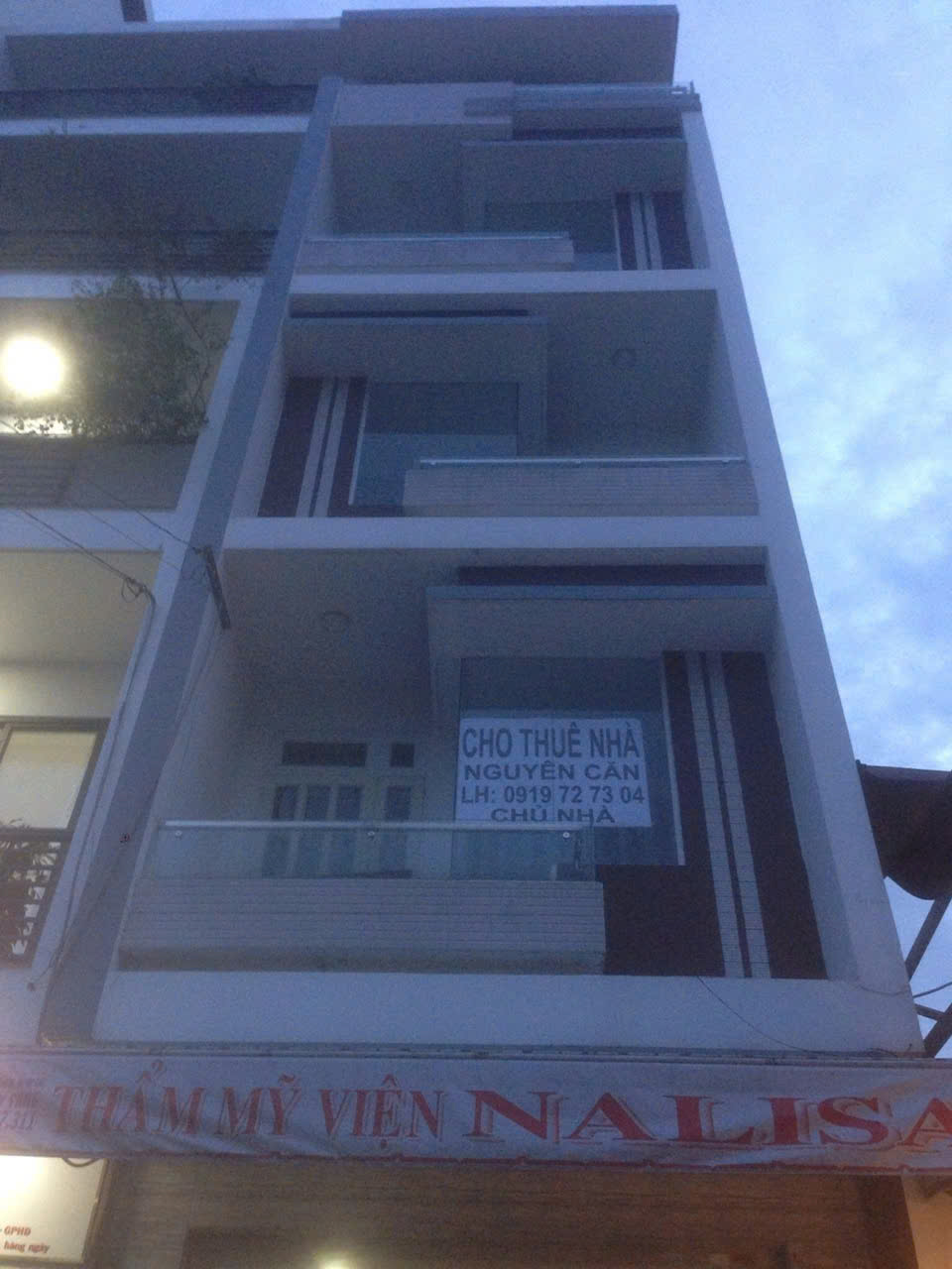  Chính chủ cho thuê nhà mặt tiền đuồng Hoa Bằng - trung tâm quận Tân Phú 