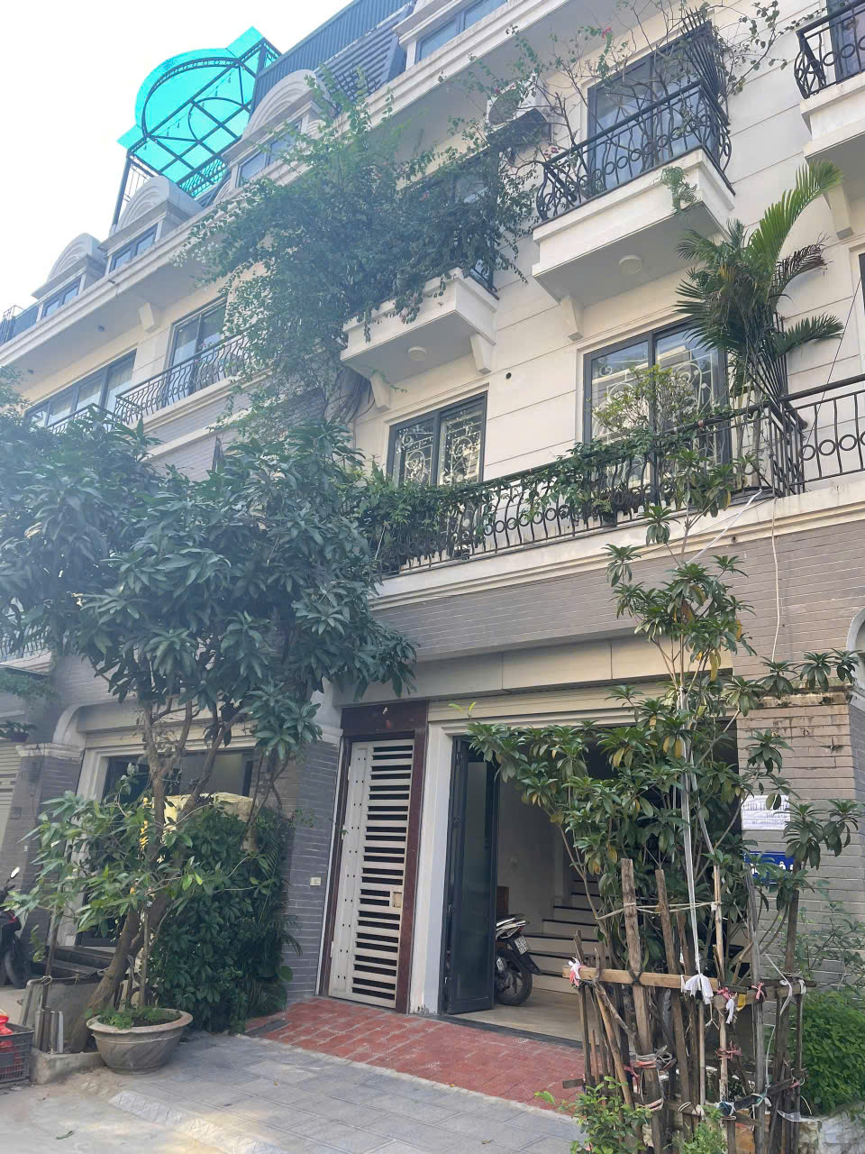  Cho thuê 2  tầng trong nhà 5 tầng,số 04, Lô 9-  khu Nam Thắng, Phùng Khoang , Hà Nội 