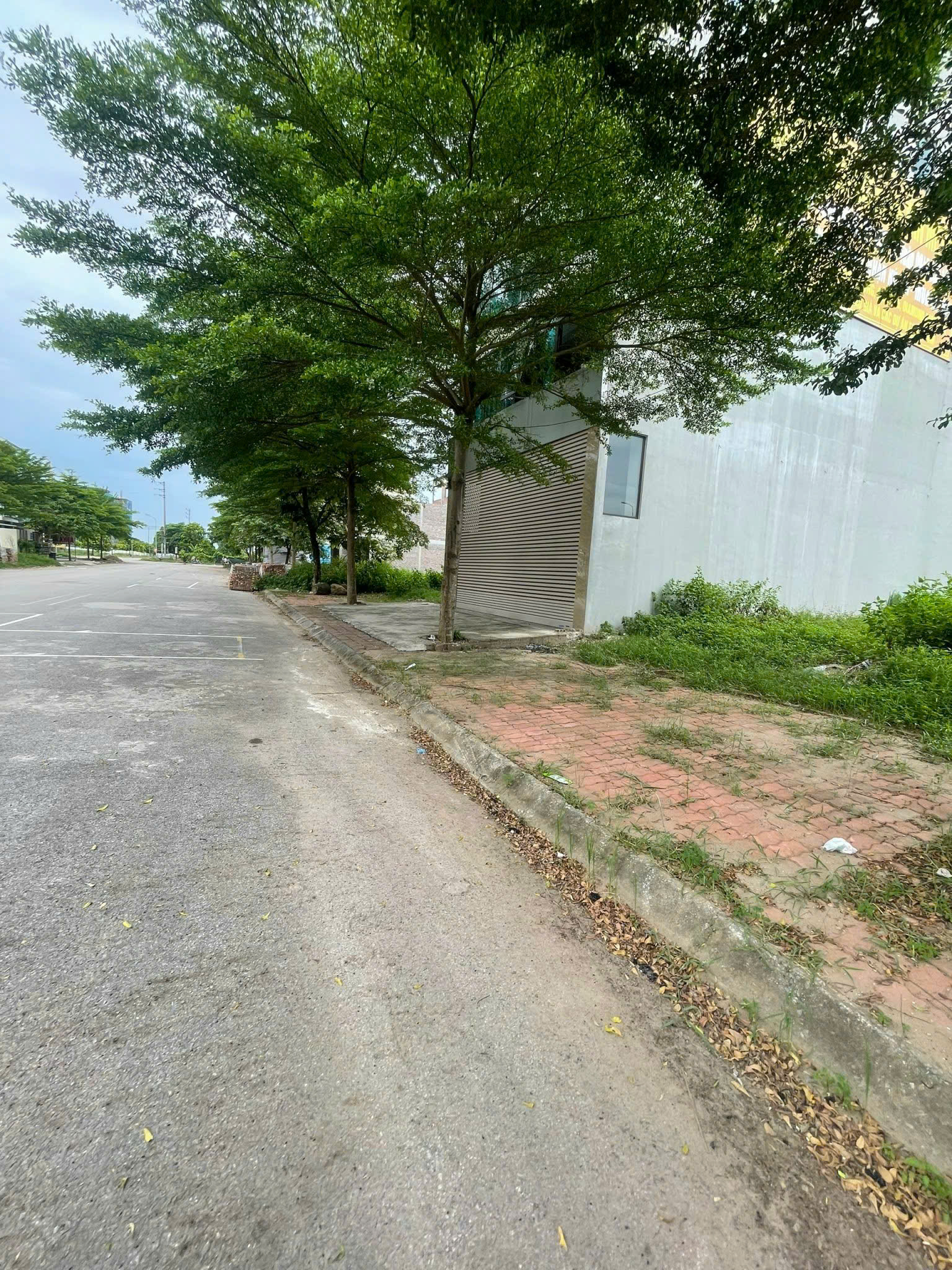  SIÊU PHẨM TRUNG TÂM VAI RÉO – PHÚ CÁT – HOÀ LẠC
DÀNH CHO BÁC NÀO ĐANG TÌM LÔ ĐẸP ĐỂ Ở HOẶC ĐẦU TƯ 