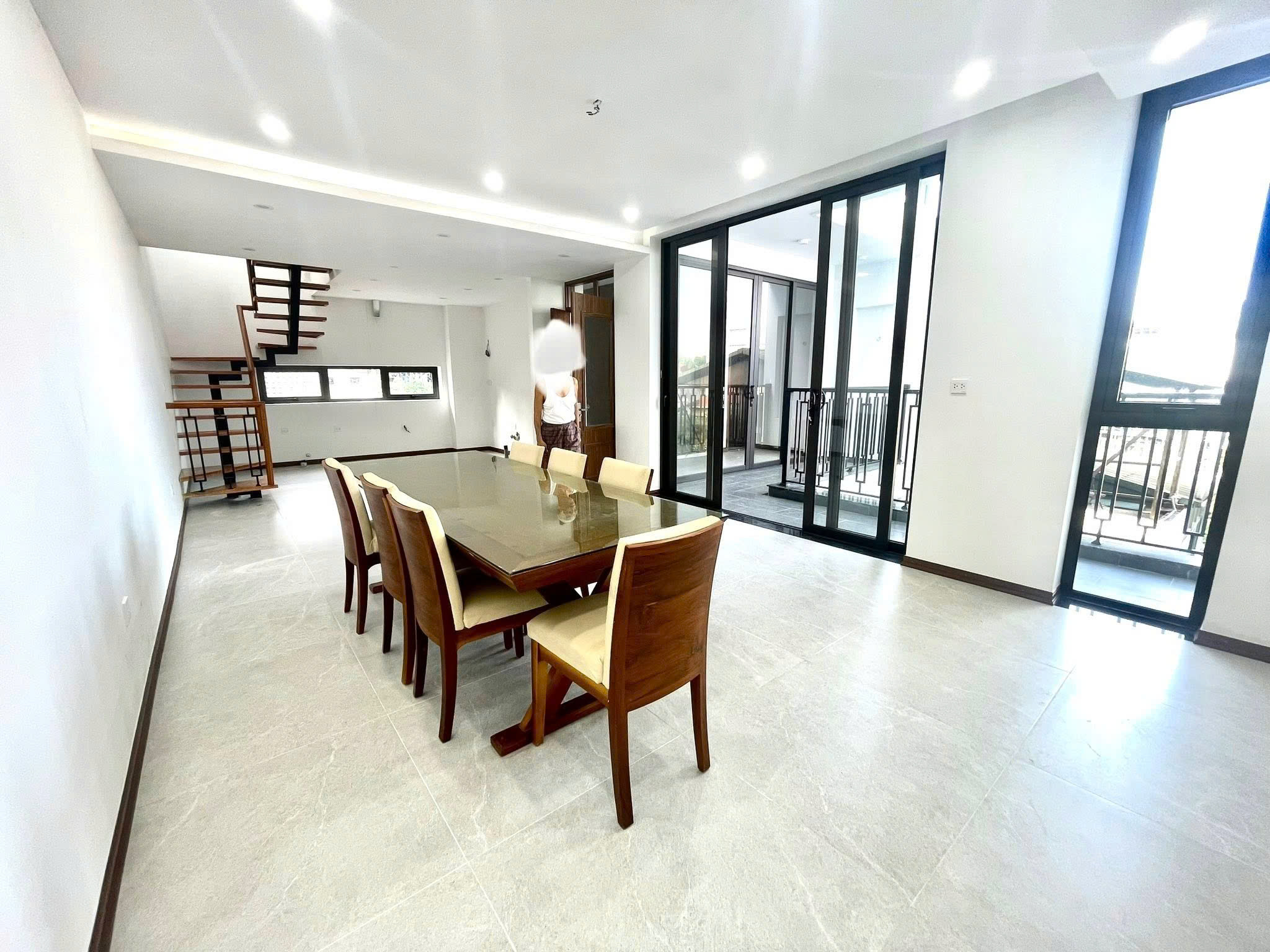  Bán nhà Nguyễn Thái Học, 60m2, 6 tầng, mặt tiền 5.5m, 29.8 tỷ, kinh doanh homestay 