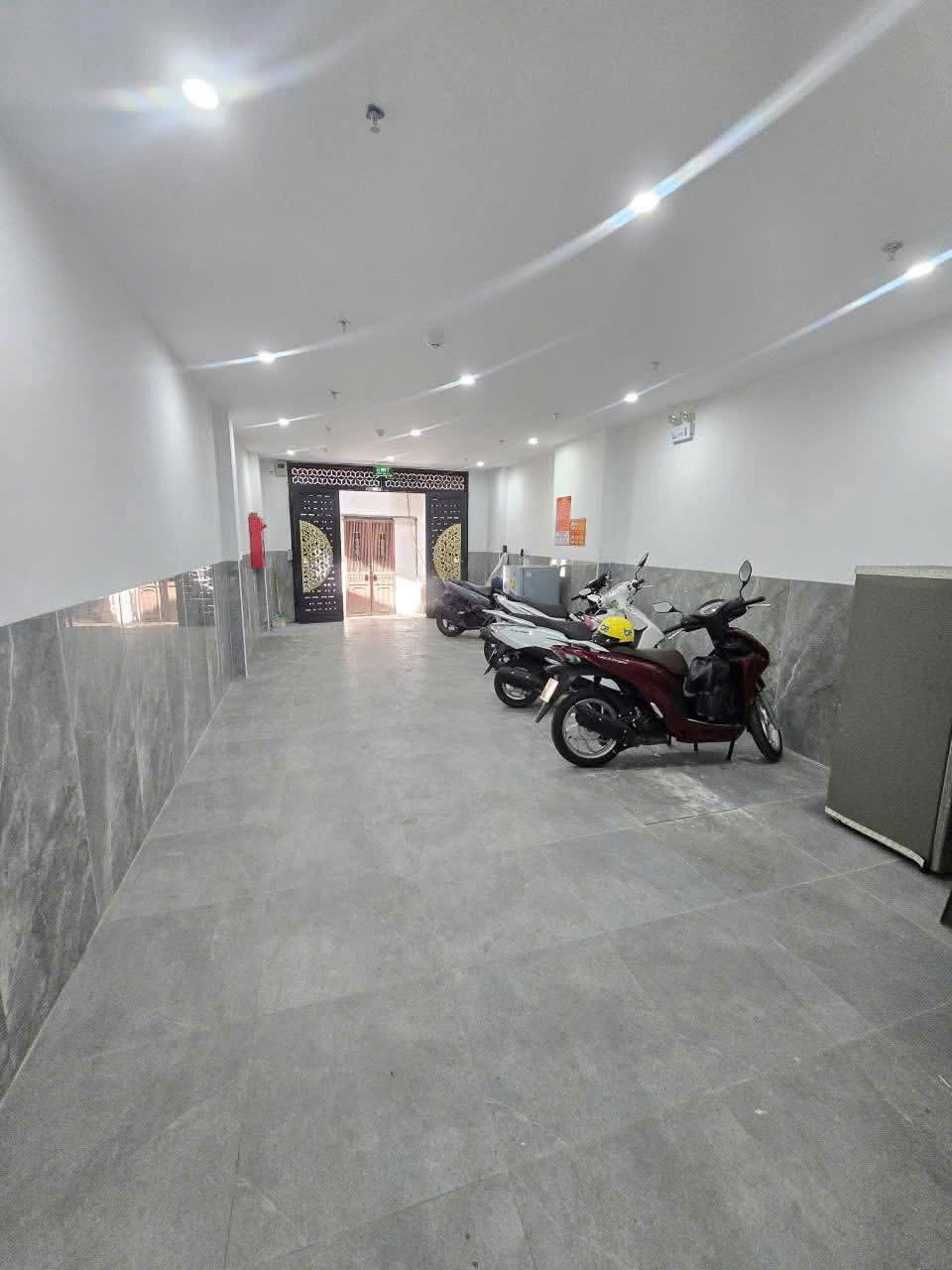  SIÊU HIẾM CCMN PHÂN LÔ – VỈA HÈ – NGÕ THÔNG – 12 PHÒNG KHÉP KÍN – THANG MÁY – PCCC CHUẨN 