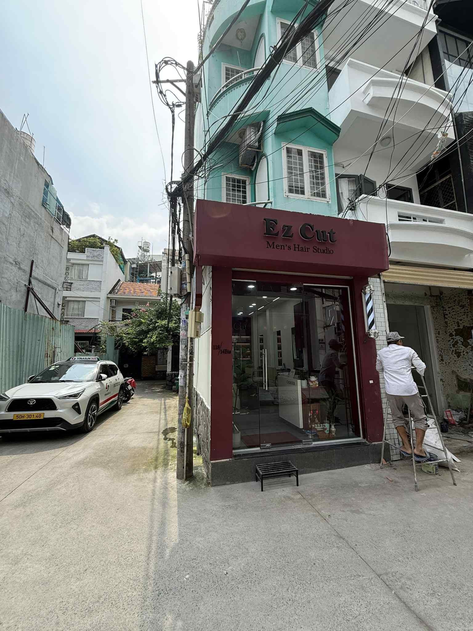  Sang Tiệm Tóc nằm ngay đường Trần Quang Diệu thời trang top 1 SG hiện nay 