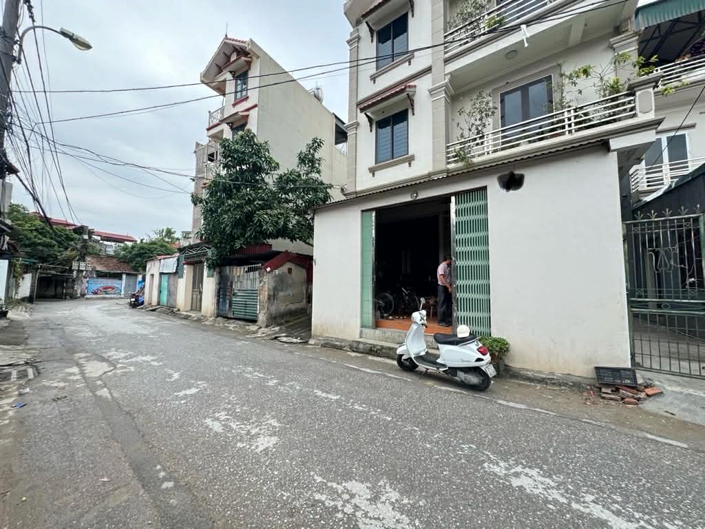  bán nhà Thạch Bàn, ôtô tránh, ngõ thông, cách đường 5A khoảng 3 phút lái xe 