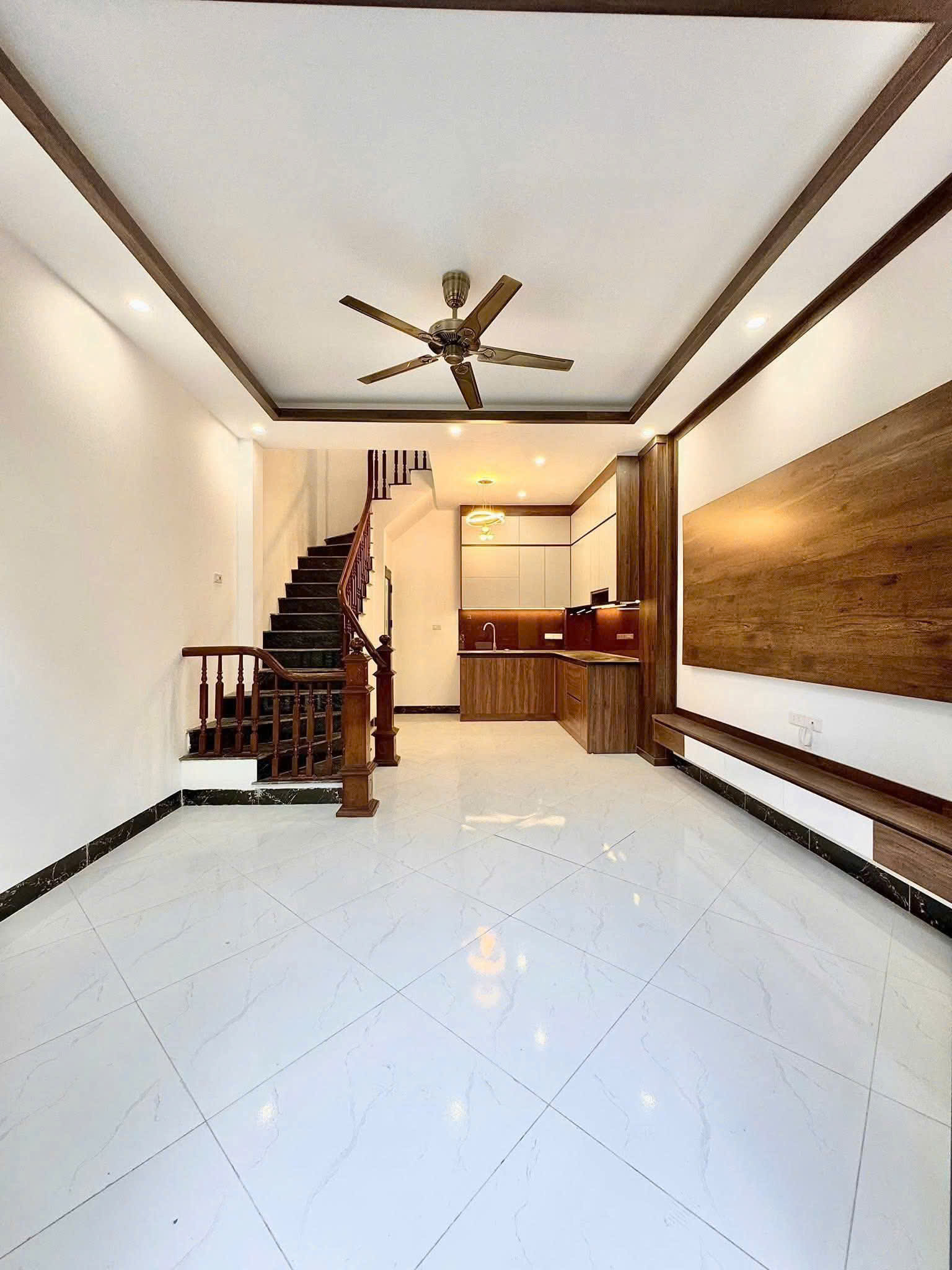  MẬU LƯƠNG - KIẾN HƯNG HÀ ĐÔNG , NHÀ MỚI NGÕ THÔNG DT KHỦNG. NHÍCH 10 TỶ 