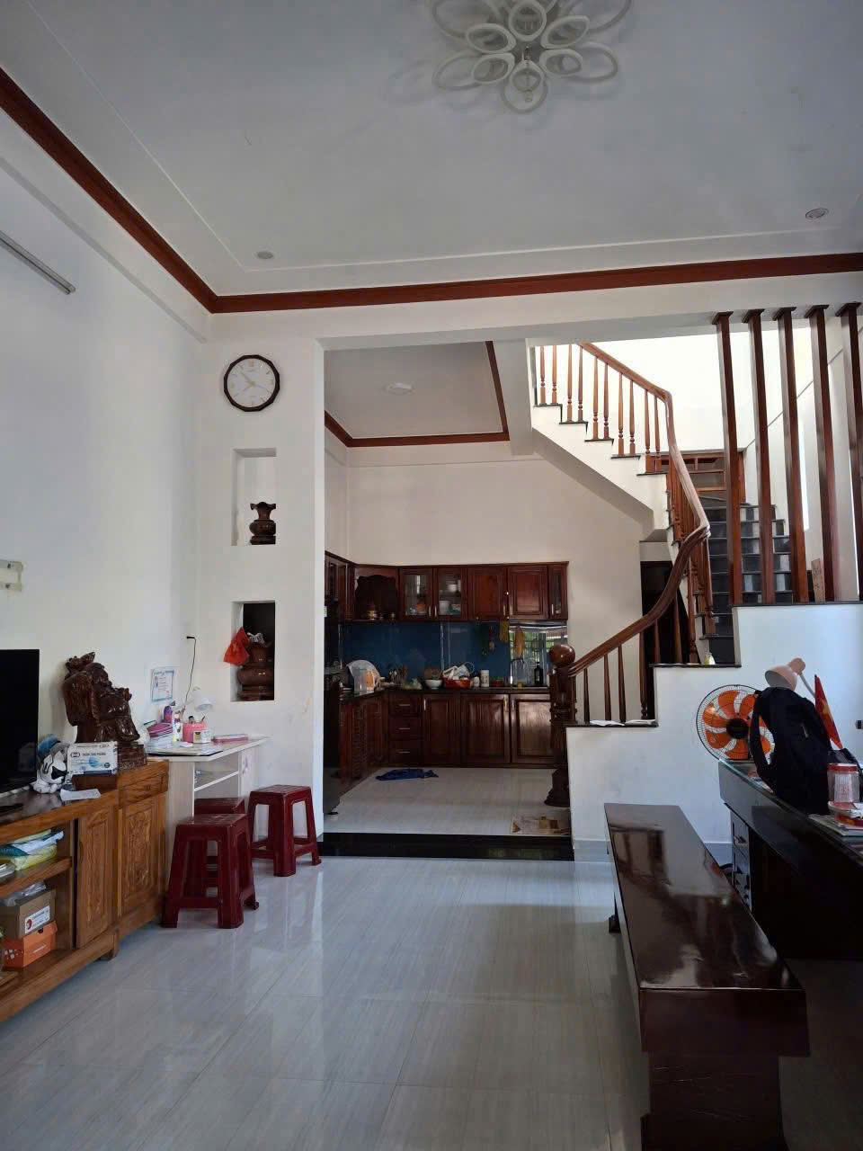  ???? CHO THUÊ NHÀ 2 TẦNG MẶT TIỀN LÊ NGÔ CÁT – P. THỦY XUÂN 