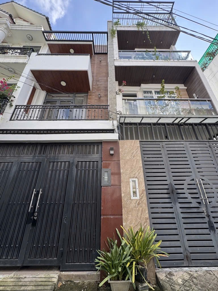  NHÀ CHÍNH CHỦ - Hẻm Xe Hơi -  Trung Tâm Phường Trường Thọ, TP Thủ Đức Hồ Chí Minh 70m2 Nhỉnh 7 tỷ 