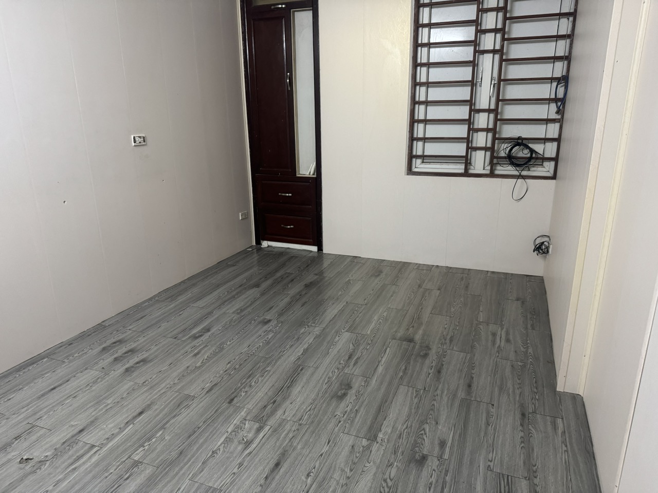  CHO THUÊ PHÒNG TẦNG 2 & TẦNG 3 – NHÀ 5 TẦNG, NGÕ 77 PHỐ 8/3, BẠCH MAI 