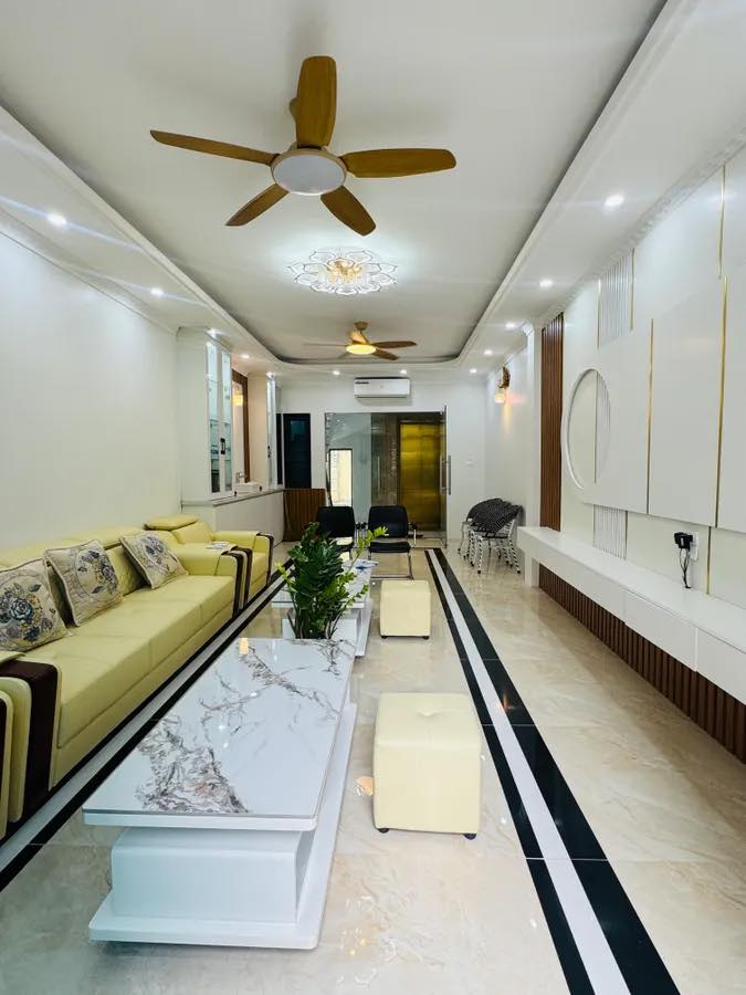  Bán Nhà Dân Xây P Bồ Đề 50m2 7 Tầng Thang Máy, Ô Tô Vào Nhà, Full Nội Thất - 14.x Tỷ 