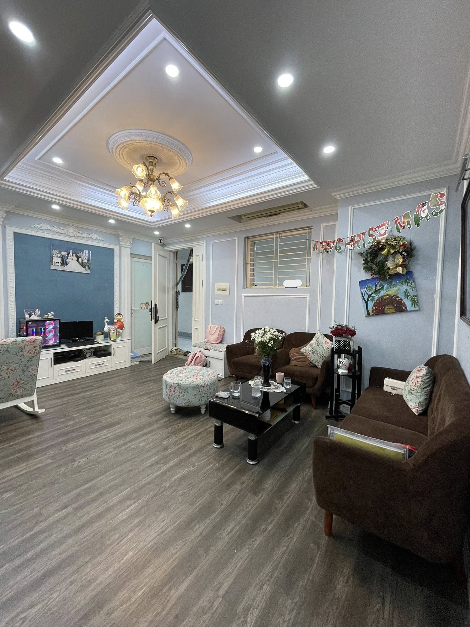  ????Chung cư 335 Cầu Giấy 90m2 / 3PN Nội thất hiện đại, chỉ 8.8 tỷ, vô vàn tiện ích 