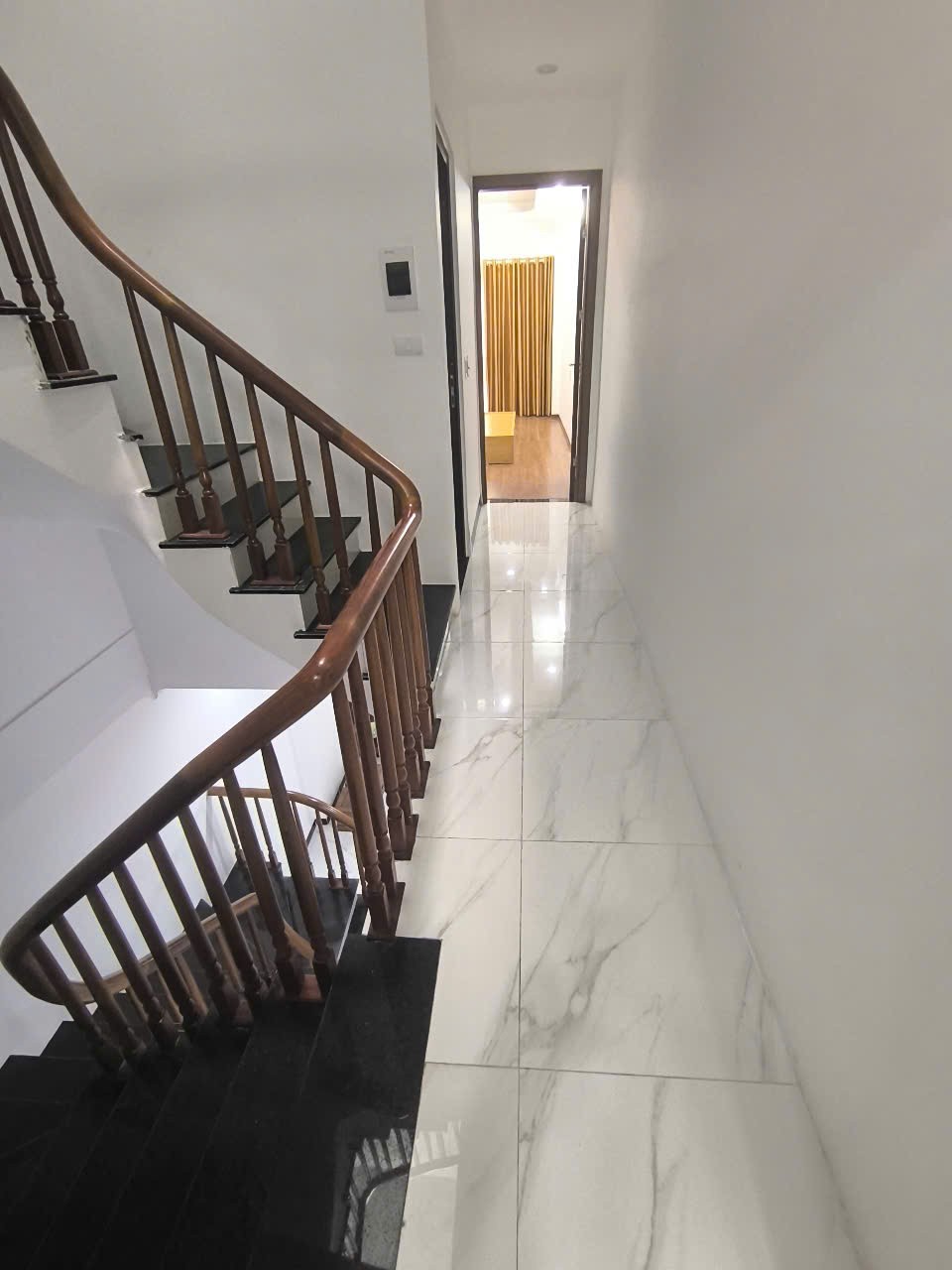  BÁN NHÀ PHỐ TRẠM – 44M² – 4 TẦNG – FULL CÔNG NĂNG – NHỈNH 8 TỶ 