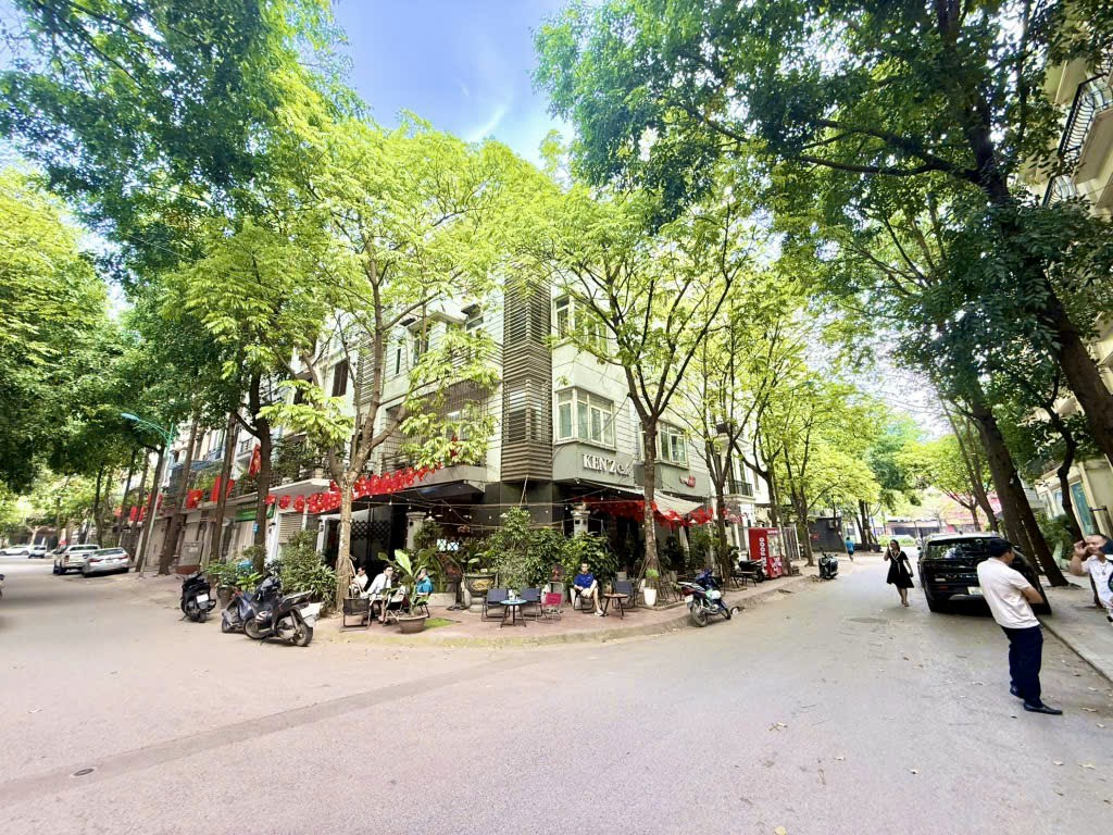  Biệt thự liền kề lô góc kinh doanh đỉnh2 mặt tiền – KĐT Xa La,  4 tầng x 110m2, 32 triệu/th 