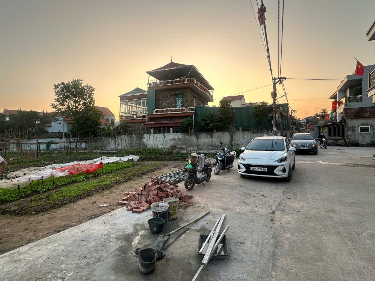  Bán đất Lô góc ô tô tránh đỗ tại Thống Nhất, Thường Tín 