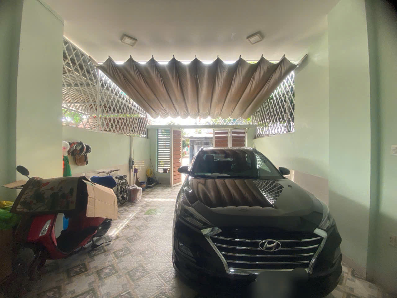  Bán nhà 3 tầng tại Phước Đồng, Nha Trang
 Diện tích 113,7m²  Giá bán 4,5 tỷ (thương lượng), thuế phí 2 bên
lh e Trinh Số chứng chỉ: đang đợi cấp chứng chỉ mới , số chứng nhận: MG 25- 625 