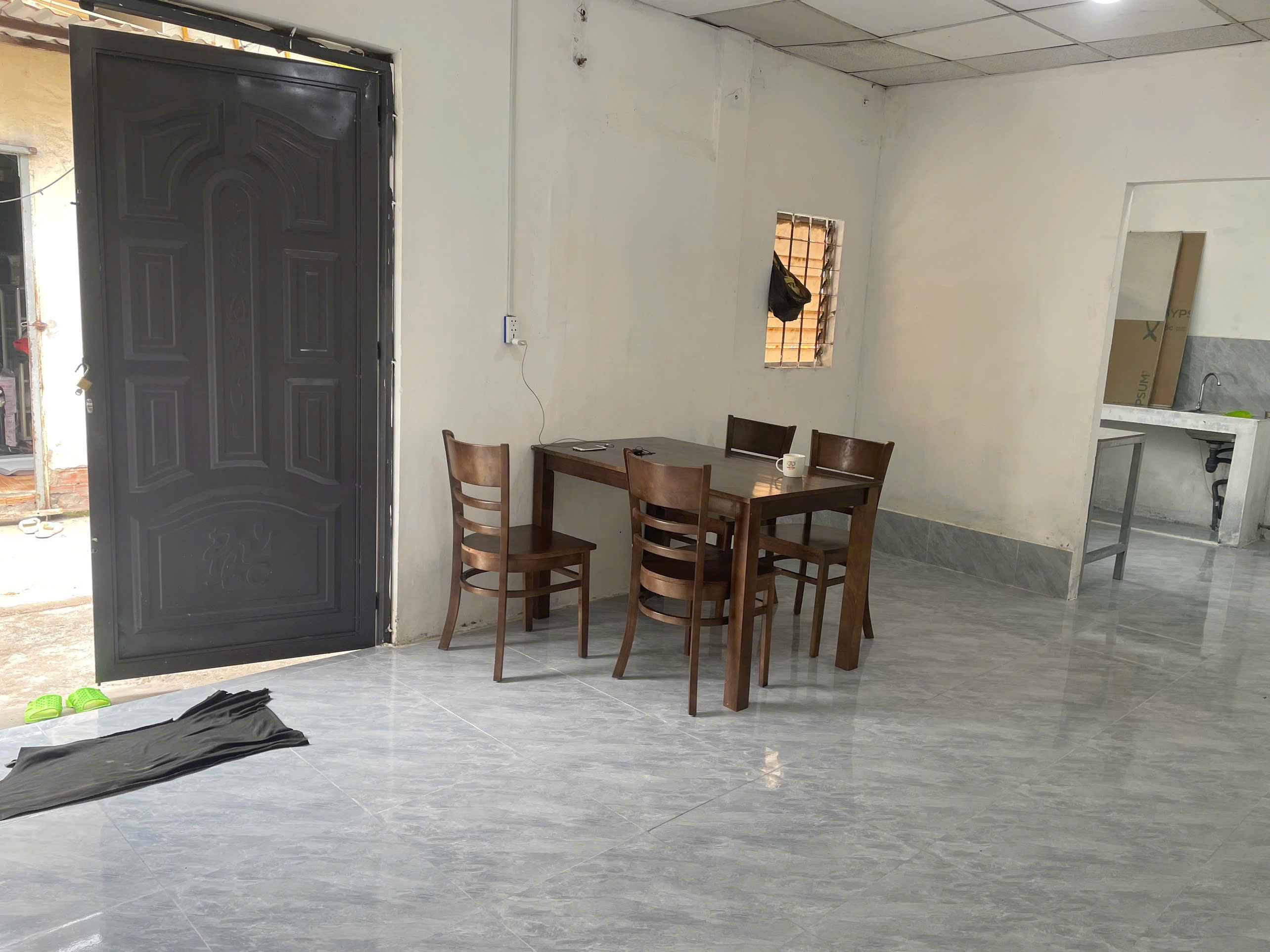  CHO THUÊ PHÒNG TRỆT – HẺM RỘNG  PHƯỜNG TÂN TẠO , BÌNH TÂN , TP HCM 