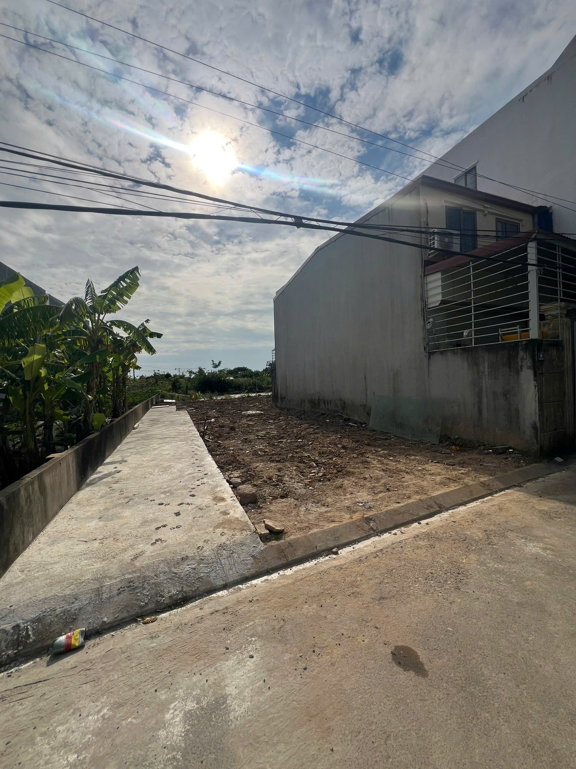  Bán lô góc đất tuyến 2 đường Tràng Cát, Hải An, đường hai ô tô tránh nhau giá chỉ 35tr/m2 