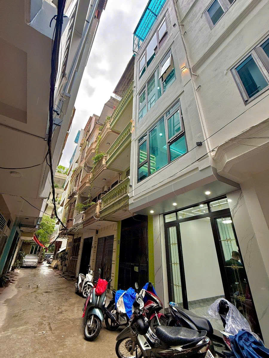  PL ĐƯỜNG LÁNG - OTO TRÁNH - THANG MÁY - 2 THOÁNG 36m2 5 tầng mt 3.3m Giá 15.8 tỷ 