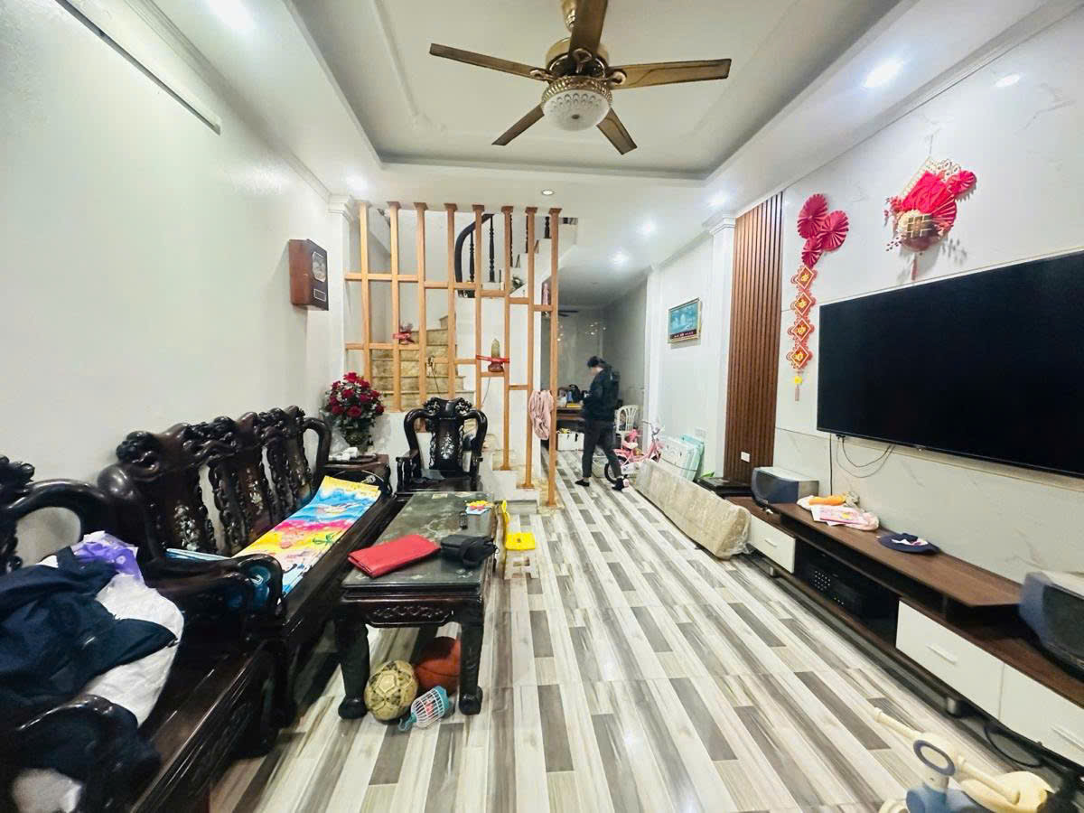  NHÀ ĐẸP HOÀNG VĂN THÁI - Ở SƯỚNG - 2 THOÁNG DT 44m2 4 tầng mt 4.1m Giá 13.4 tỷ 