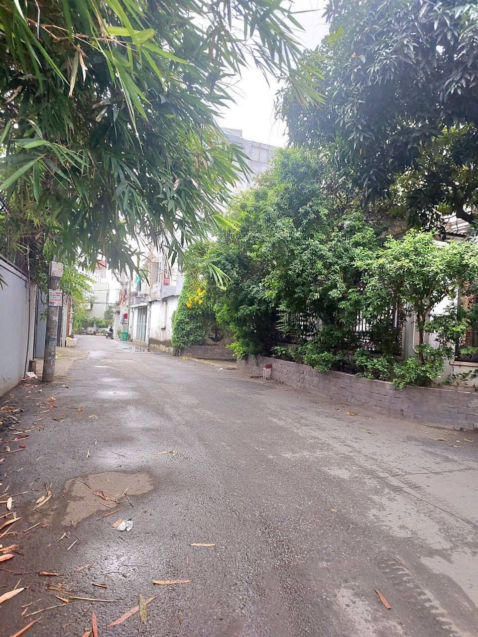  Nhà mặt tiền kinh doanh 142m ngang khủng 7m  Lê Đình Quản,Cát Lái,Quận 2
 12,7ty 