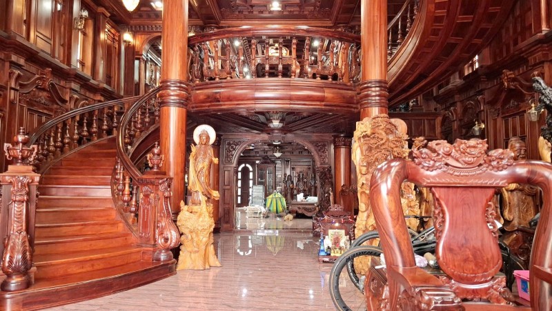  ♥ Biệt thự Hải Châu, MT đường 10.5 Gần Cầu Rồng, 500m2, Nội Thất Gỗ Cẩm Lai 
