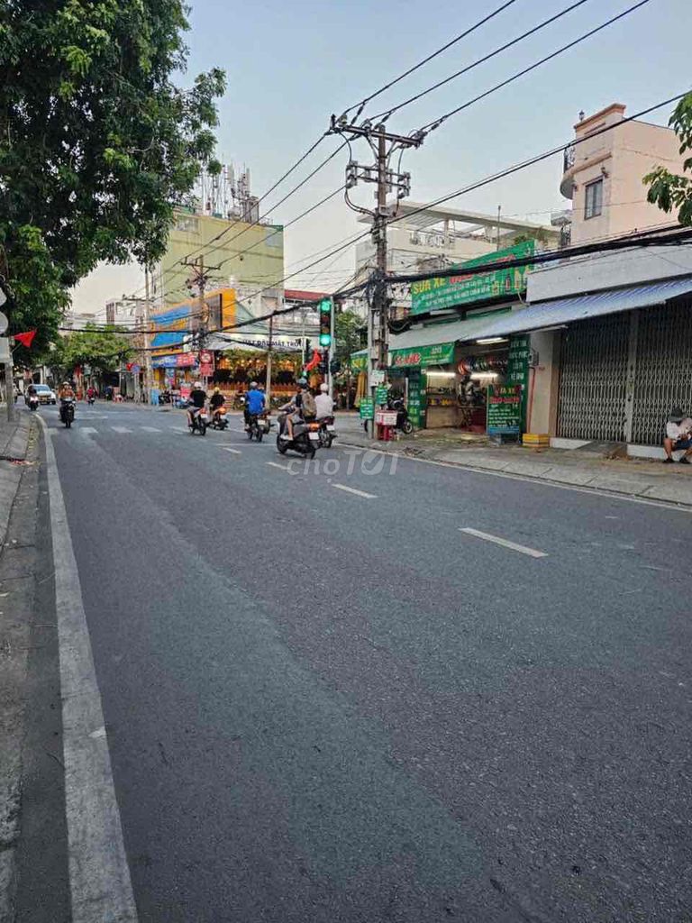  Mặt tiền Bông sao,4m2 ngang, 5 tầng. không huy hoạch. 11ty 