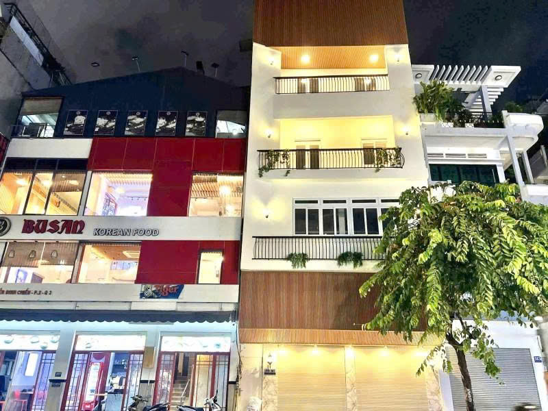  Bán nhà Mặt tiền Nguyễn Đình Chiểu - đoạn 2 Chiều, 6,3x10m, 5 Tầng - 6 PN, chỉ 36 tỷ. 